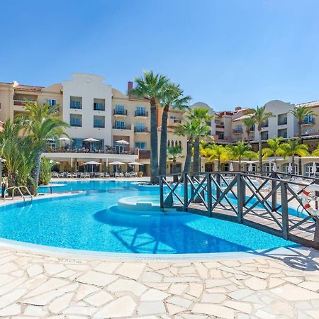 Denia Marriott La Sella Golf Resort & Spa Exterior foto A swimming pool in a hotel