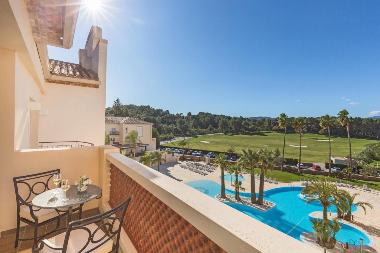 Denia Marriott La Sella Golf Resort & Spa Exterior foto View of the golf course from the hotel
