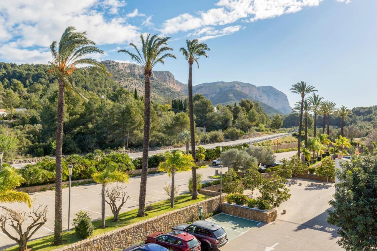 Denia Marriott La Sella Golf Resort & Spa Exterior foto View of the Sierra de Tramuntana