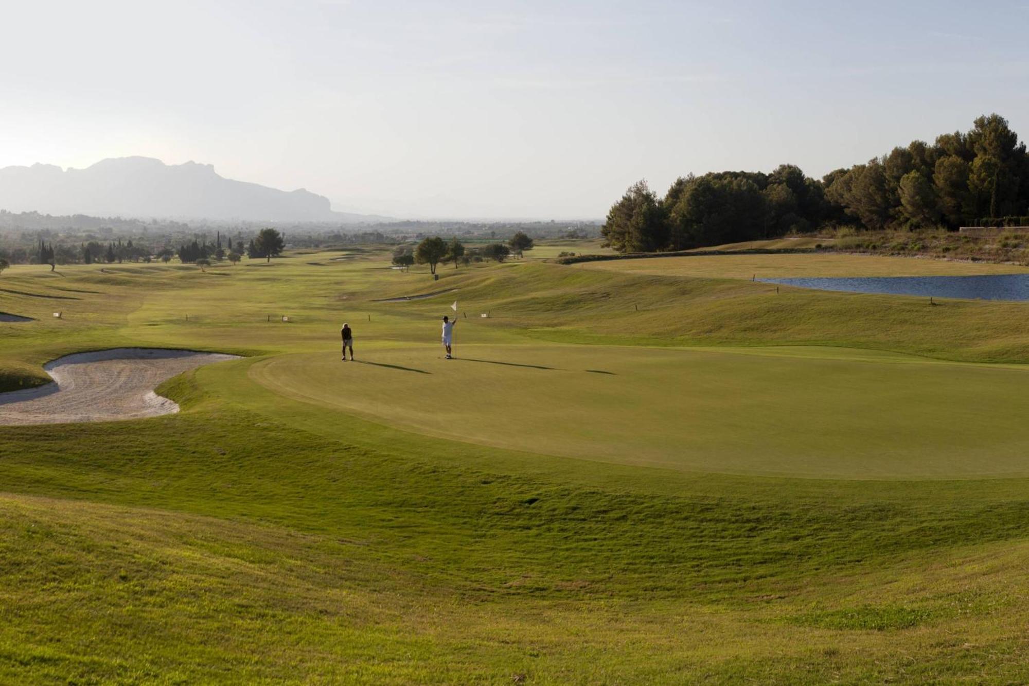 Denia Marriott La Sella Golf Resort & Spa Exterior foto Golf course at the resort